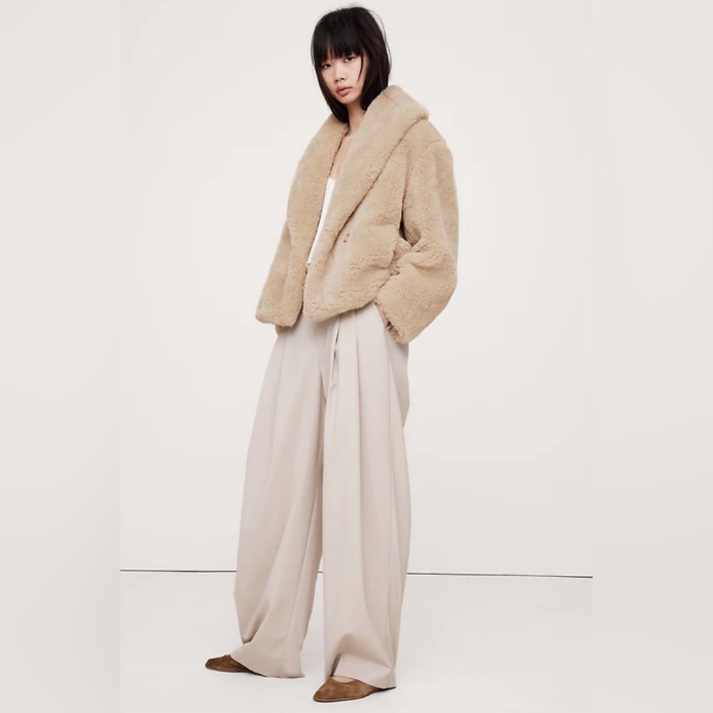 Reduced! New Banana Republic Luxuriously Soft Faux Fur Jacket, Cream, Size Xl